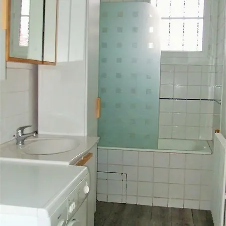 Chambres Meublees Chez L'Habitant Dans Appartement Proche Gare Sncf Creil Exterior foto