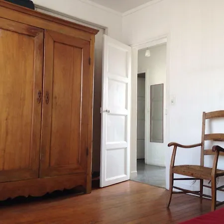 Chambres Meublees Chez L'Habitant Dans Appartement Proche Gare Sncf Creil Exterior foto